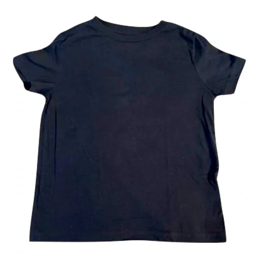Navy blue tee
